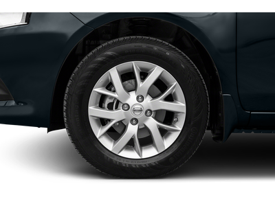 2015 Nissan Versa SV Sedan 4D