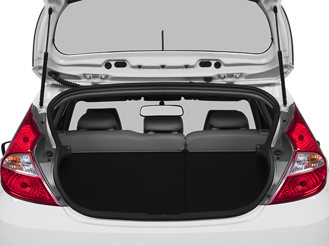 2013 Hyundai Accent SE Hatchback 4D