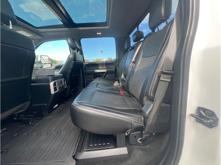2019 Ford F250 Super Duty Crew Cab Lariat Pickup 4D 6 3/4 ft