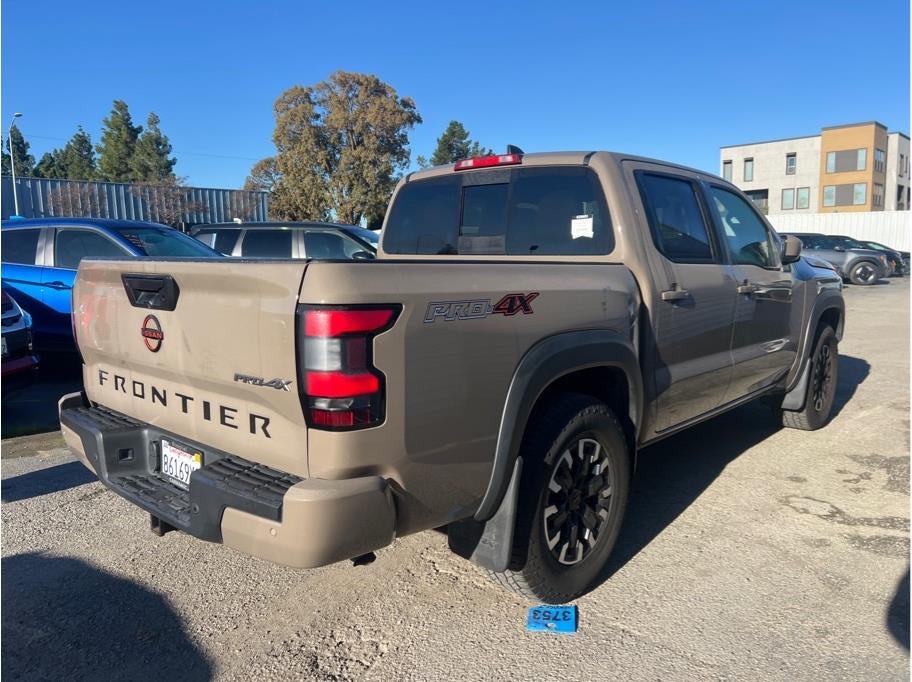 2023 Nissan Frontier Crew Cab PRO-4X Pickup 4D 5 ft