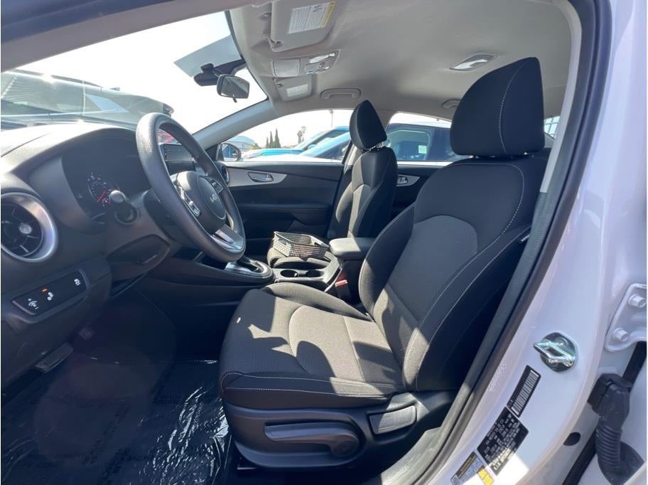 2024 Kia Forte LXS Sedan 4D