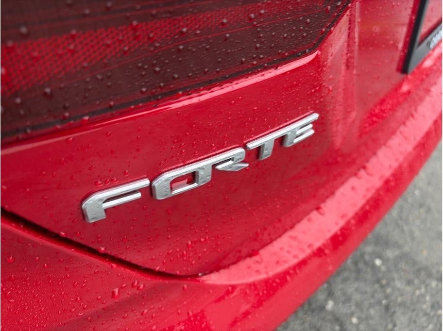 2023 Kia Forte LXS Sedan 4D