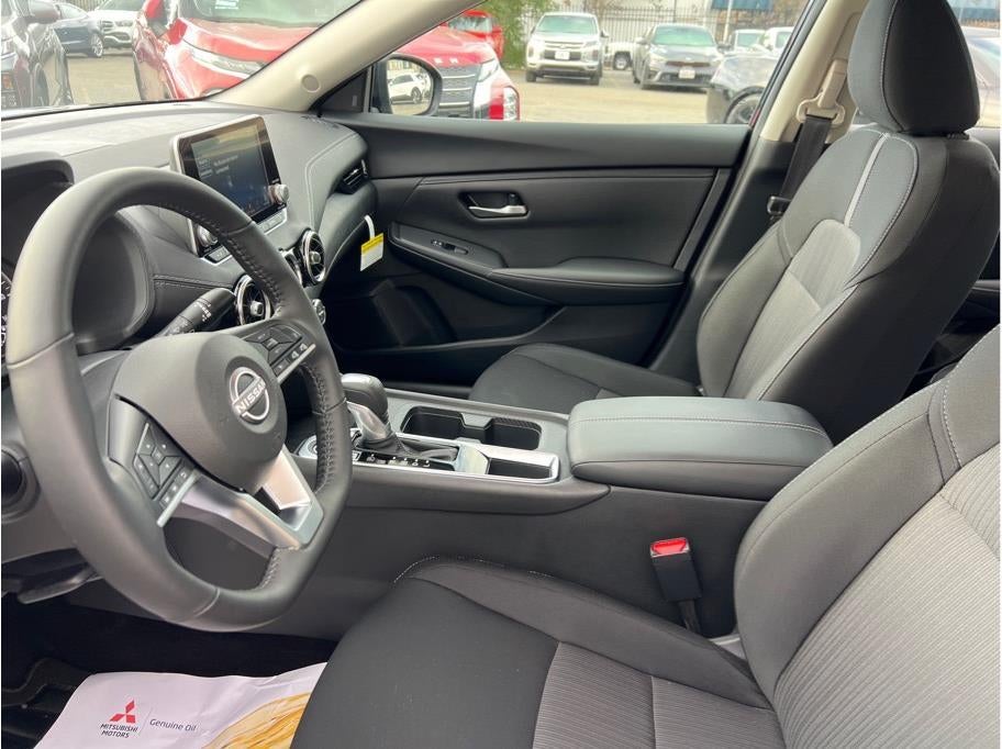 2025 Nissan Sentra SV Sedan 4D
