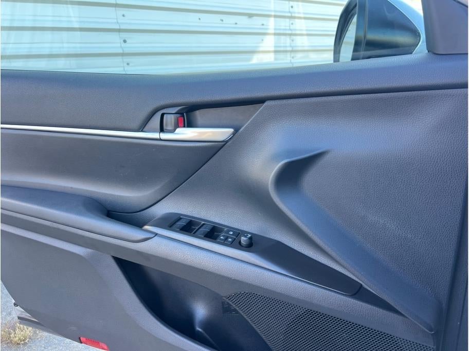 2024 Toyota Camry SE Sedan 4D