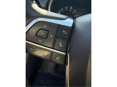 2021 Toyota Highlander XLE Sport Utility 4D