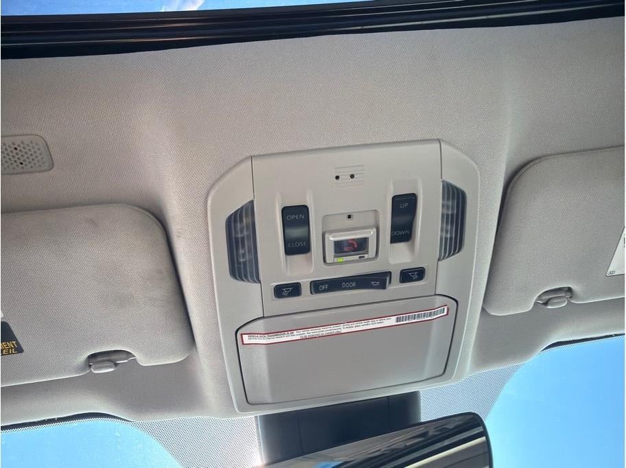 2021 Toyota Highlander XLE Sport Utility 4D