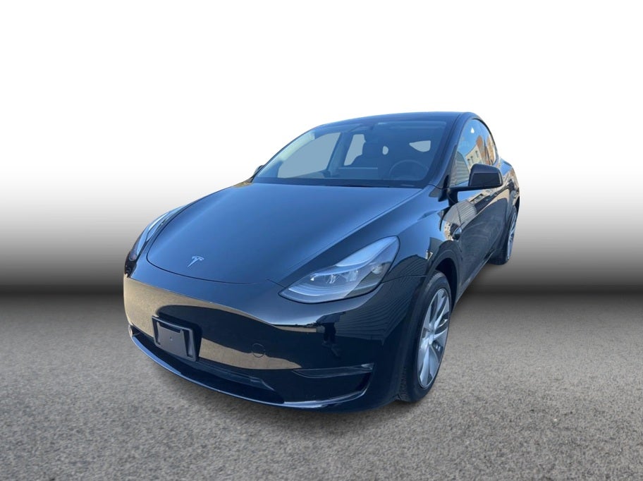 2024 Tesla Model Y Long Range Sport Utility 4D