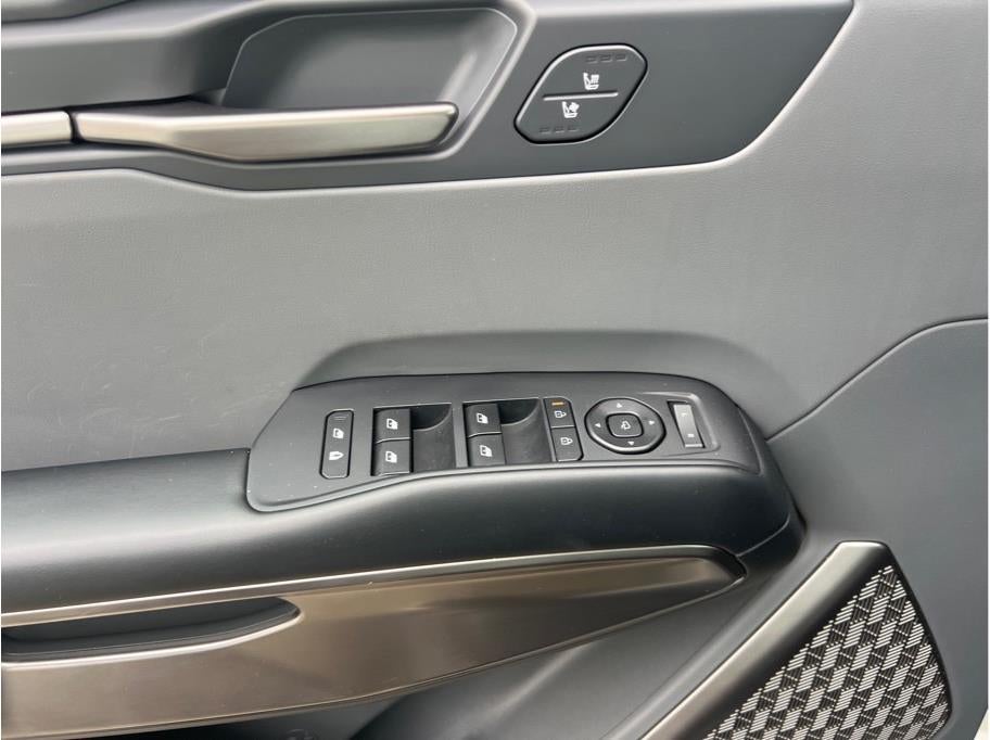 2024 Kia EV9 Light Long Range Sport Utility 4D