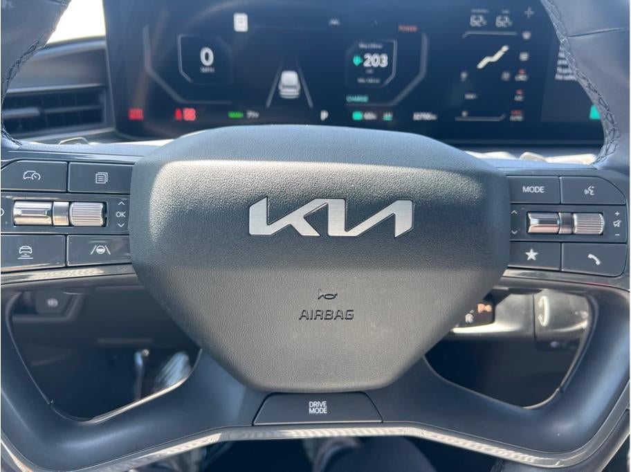 2024 Kia EV9 Light Long Range Sport Utility 4D