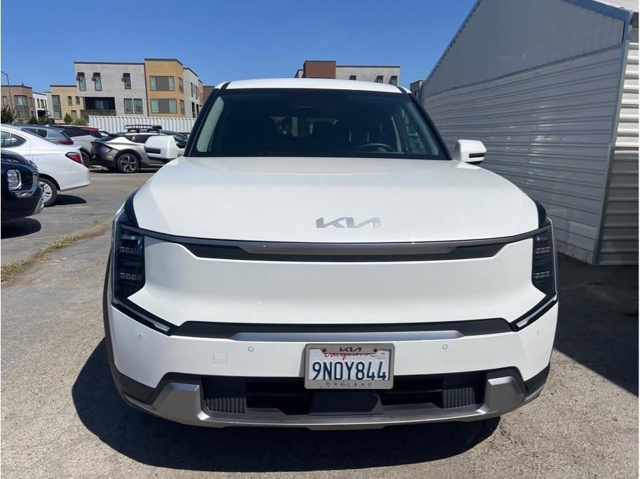 2024 Kia EV9 Light Long Range Sport Utility 4D