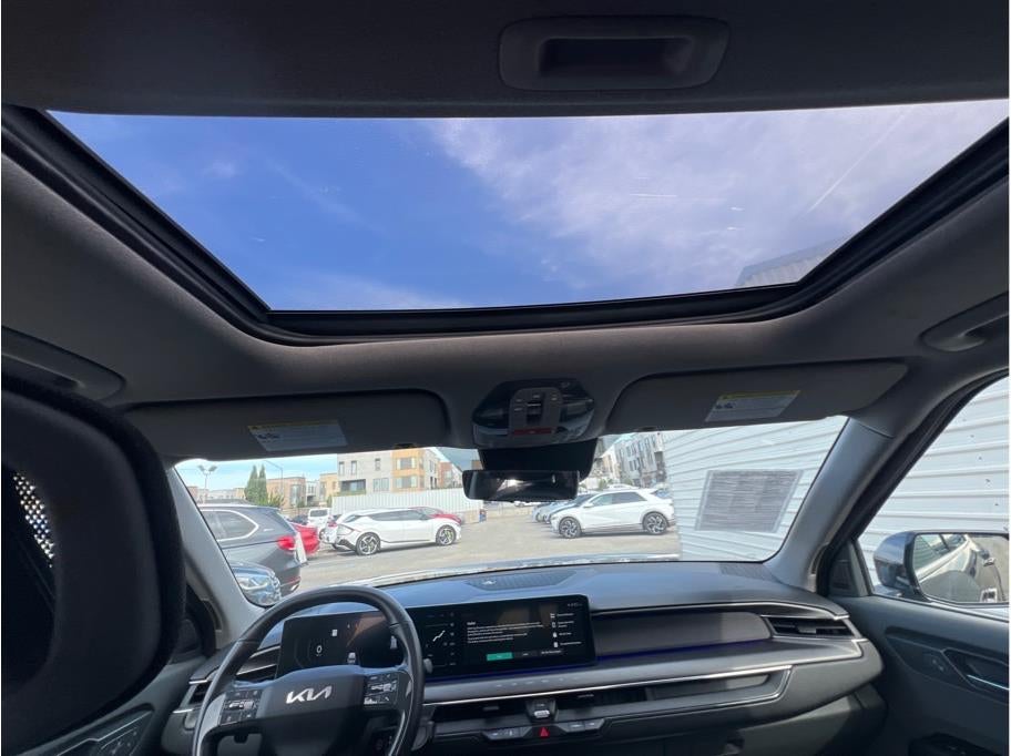 2024 Kia EV9 Land Sport Utility 4D