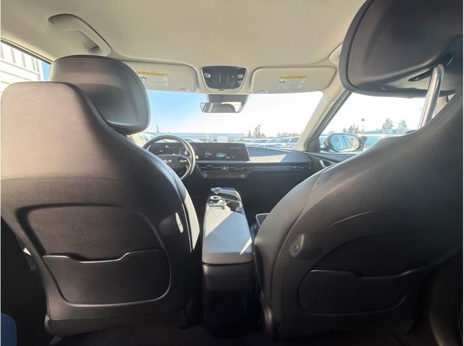 2024 Kia EV6 Light Long Range Sport Utility 4D