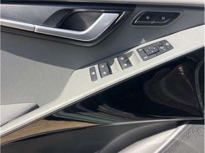2023 Kia Niro SX Wagon 4D