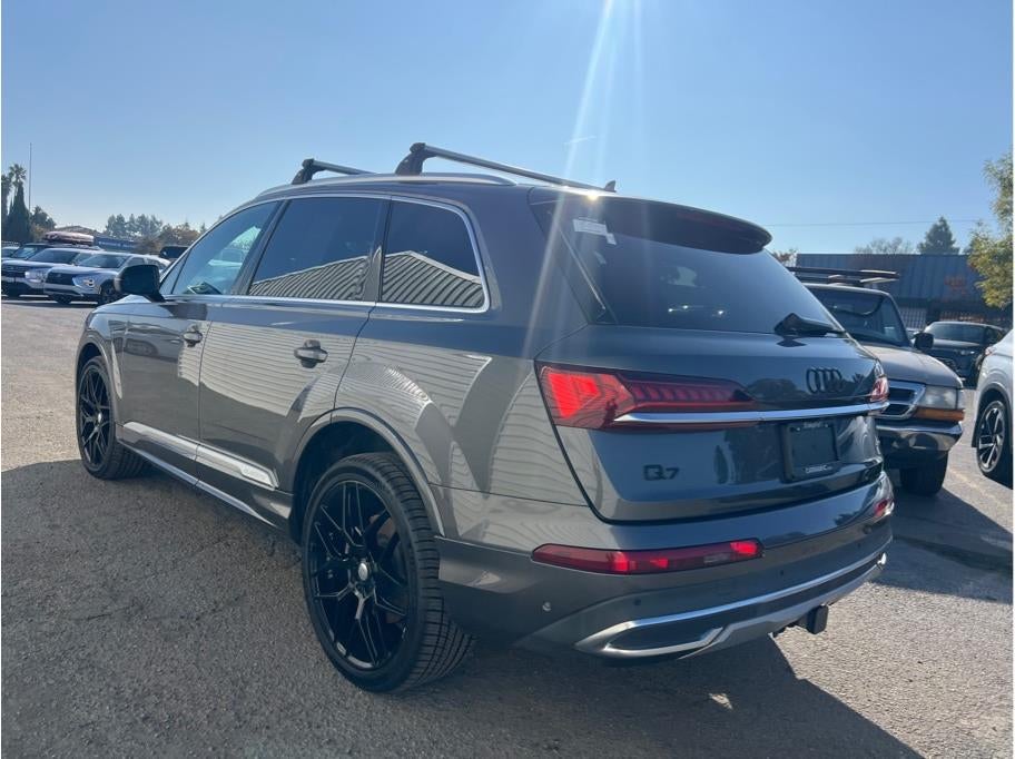 2021 Audi Q7 45 TFSI Premium Plus Sport Utility 4D