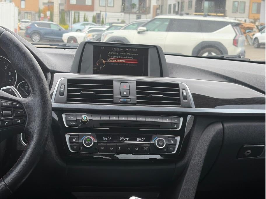 2017 BMW 3 Series 330e iPerformance Sedan 4D