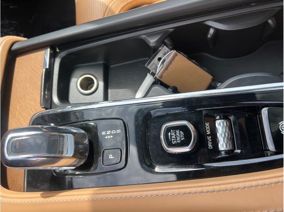 2018 Volvo XC90 T8 Inscription Sport Utility 4D