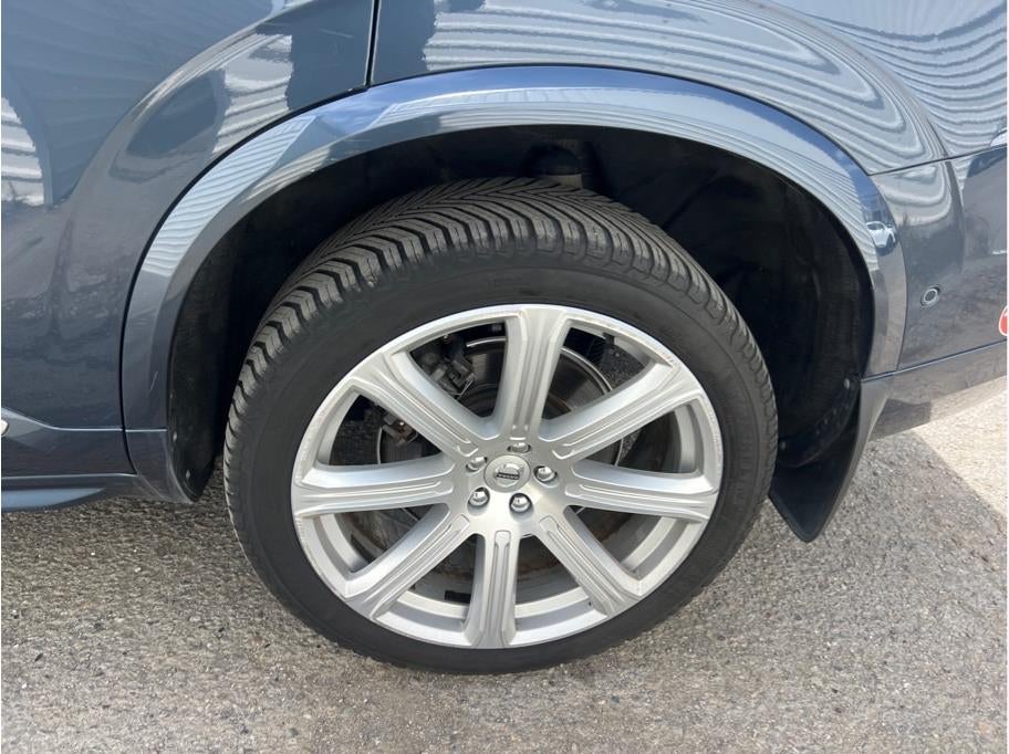 2018 Volvo XC90 T8 Inscription Sport Utility 4D