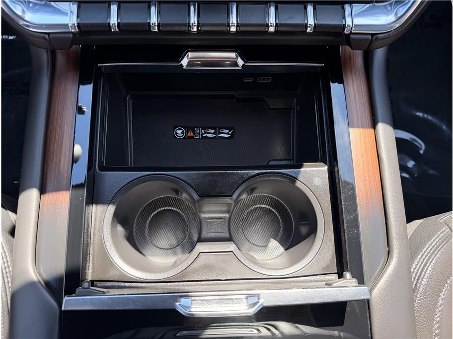 2025 GMC Yukon XL Denali Sport Utility 4D