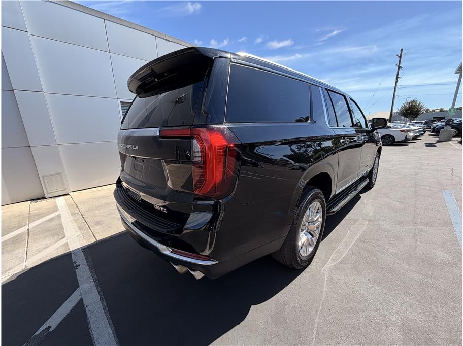 2025 GMC Yukon XL Denali Sport Utility 4D