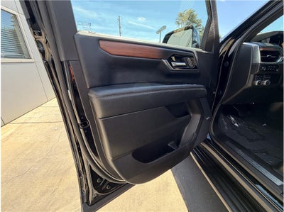 2025 GMC Yukon XL Denali Sport Utility 4D
