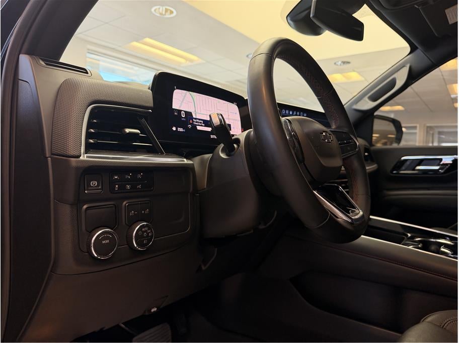 2025 Chevrolet Suburban RST Sport Utility 4D