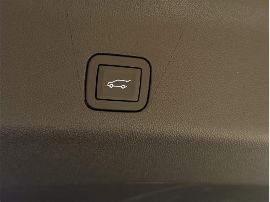 2025 Chevrolet Suburban RST Sport Utility 4D