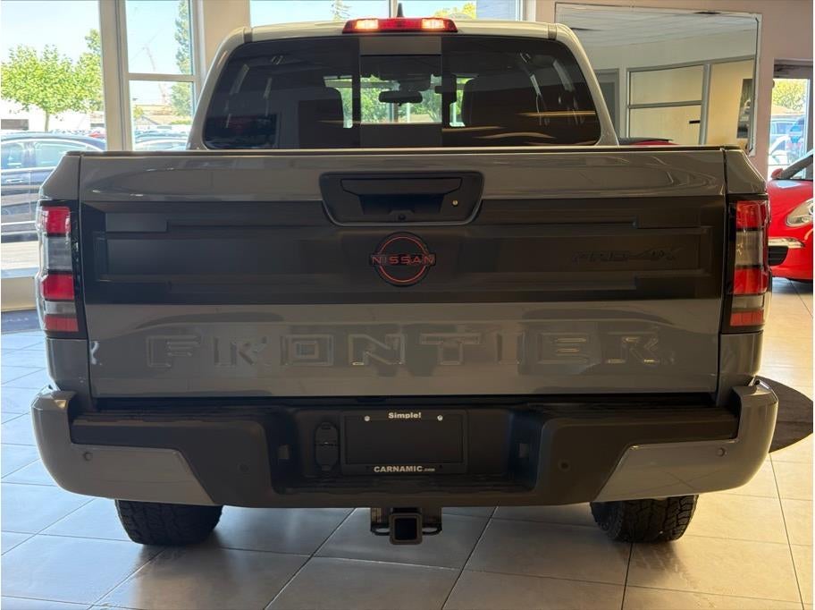 2026 Nissan Frontier Crew Cab PRO-4X Pickup 4D 5 ft