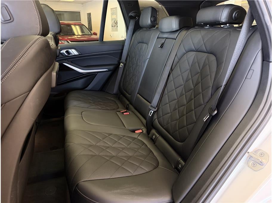 2023 BMW X5 sDrive40i Sport Utility 4D