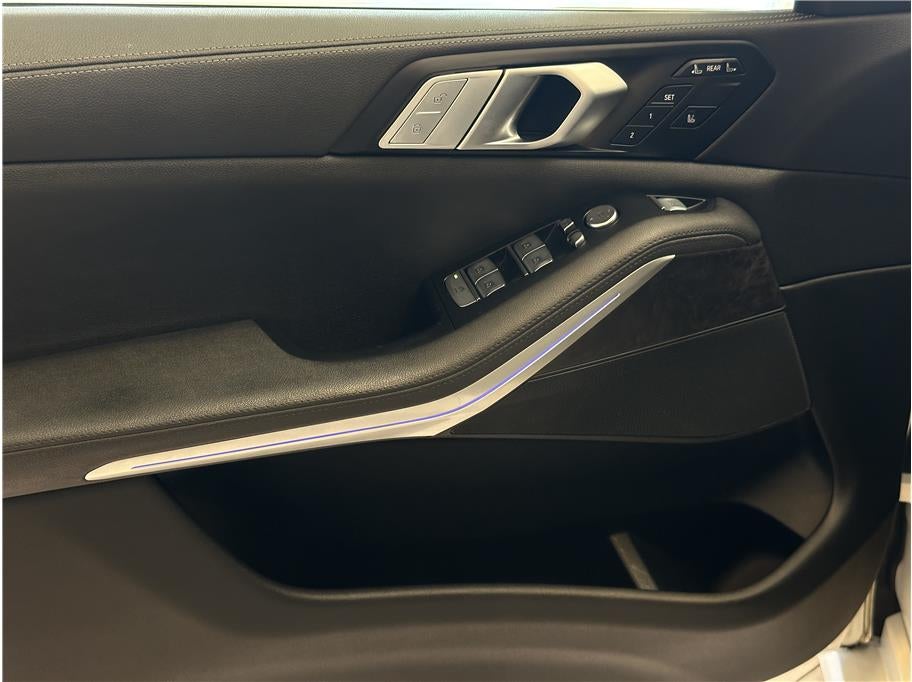 2022 BMW X7 xDrive40i Sport Utility 4D