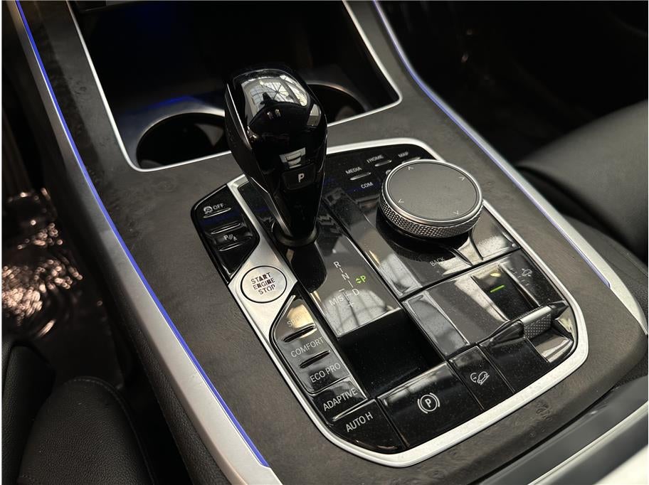 2022 BMW X7 xDrive40i Sport Utility 4D