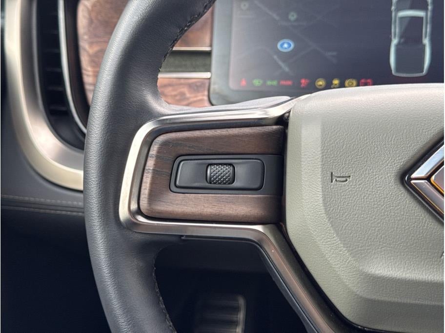 2022 Rivian R1T Adventure Pickup 4D 4 1/2 ft