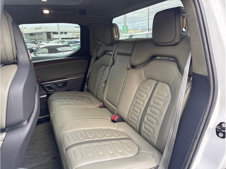 2022 Rivian R1T Adventure Pickup 4D 4 1/2 ft