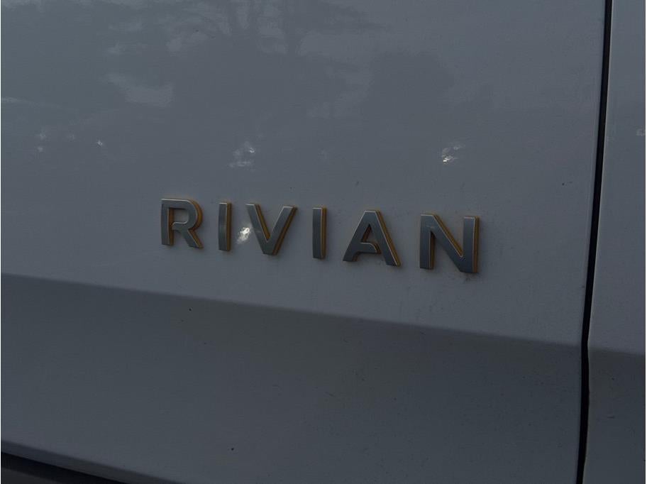 2023 Rivian R1S Adventure Sport Utility 4D
