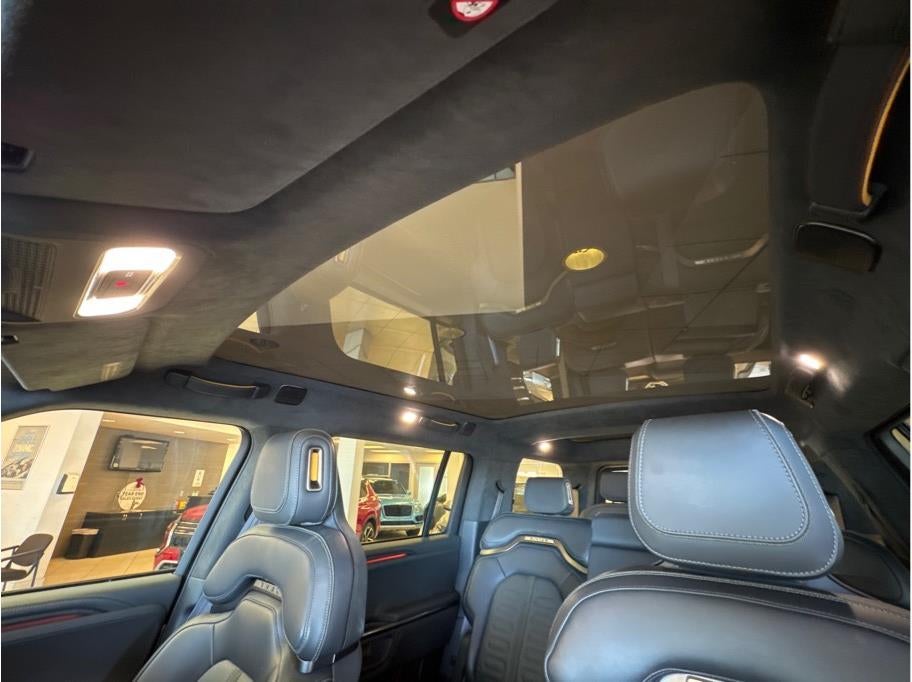 2024 Rivian R1S Dual Large Sport Utility 4D