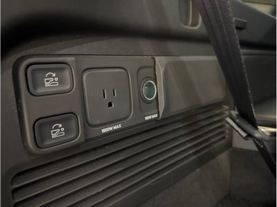 2024 Rivian R1S Dual Large Sport Utility 4D