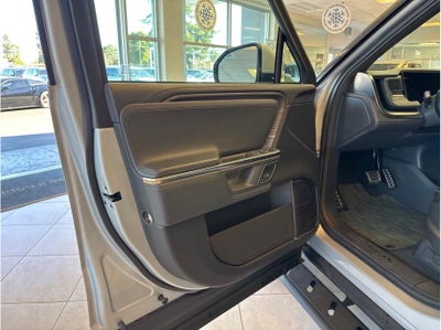 2024 Rivian R1S Dual Large Sport Utility 4D