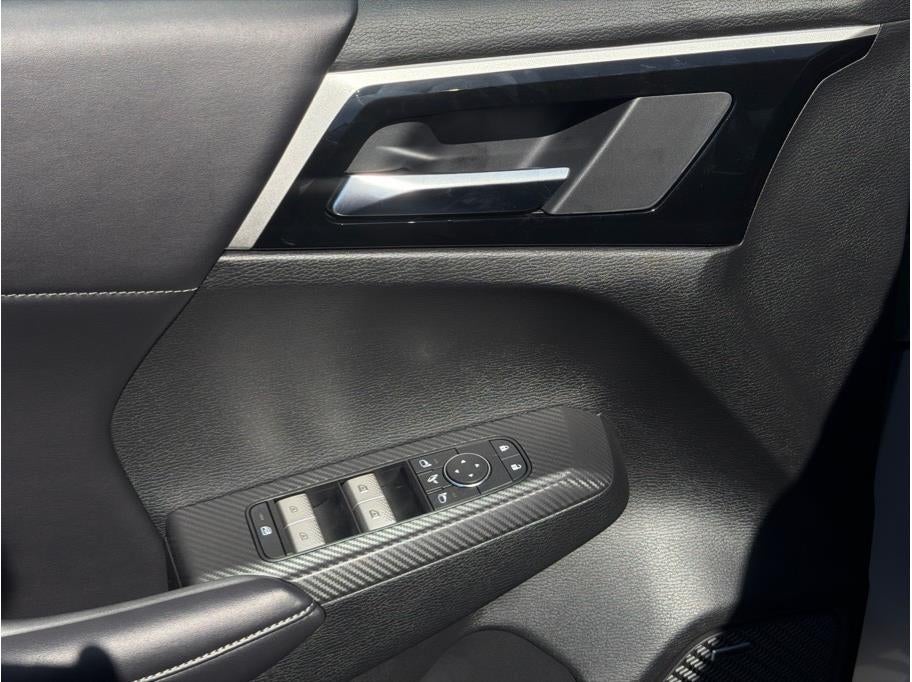 2025 Mitsubishi Outlander SE Sport Utility 4D