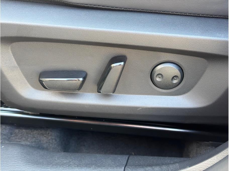 2025 Mitsubishi Outlander SE Sport Utility 4D