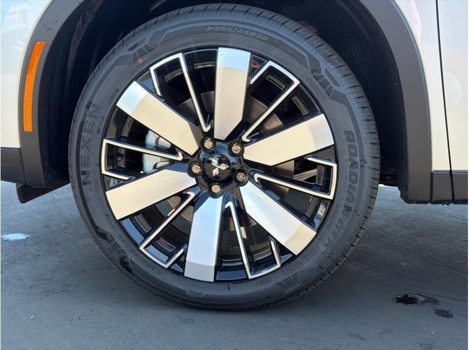 2025 Mitsubishi Outlander SE Sport Utility 4D