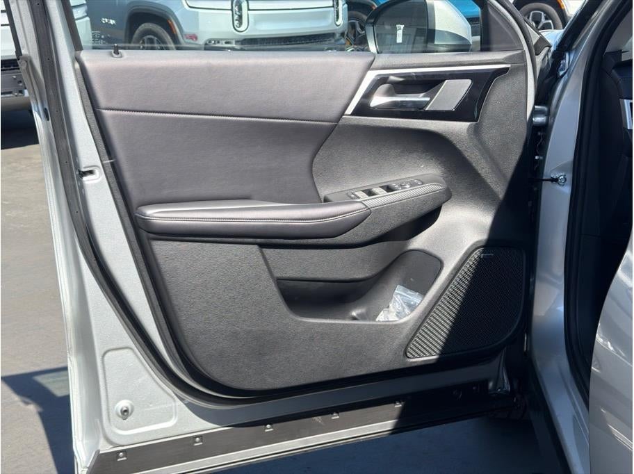 2025 Mitsubishi Outlander SE Sport Utility 4D