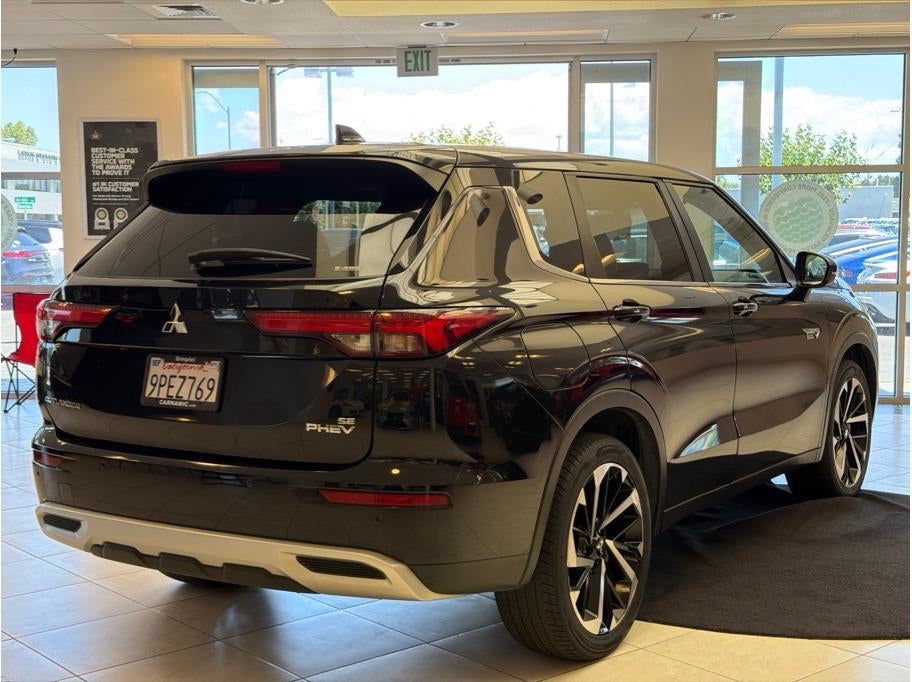 2024 Mitsubishi Outlander PHEV SE Sport Utility 4D