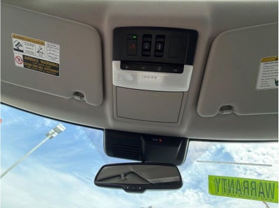 2025 Mitsubishi Outlander PHEV SE Tech Package