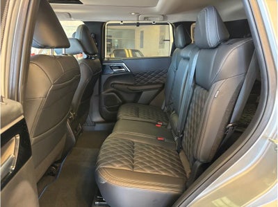 2023 Mitsubishi Outlander PHEV SEL Sport Utility 4D