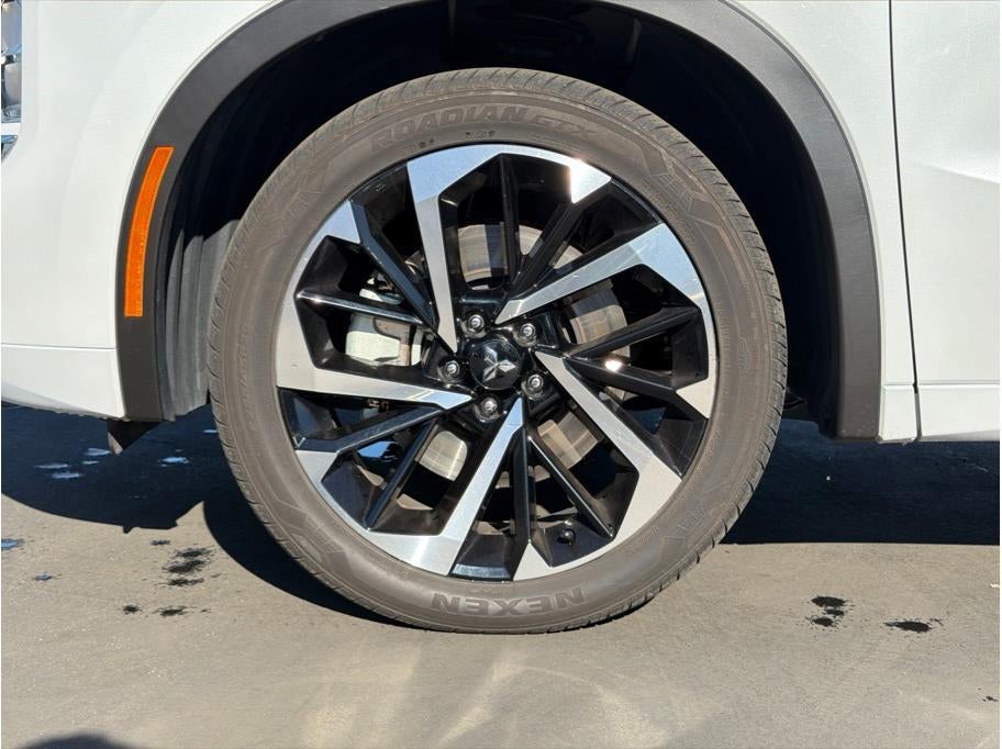 2023 Mitsubishi Outlander PHEV SEL Sport Utility 4D