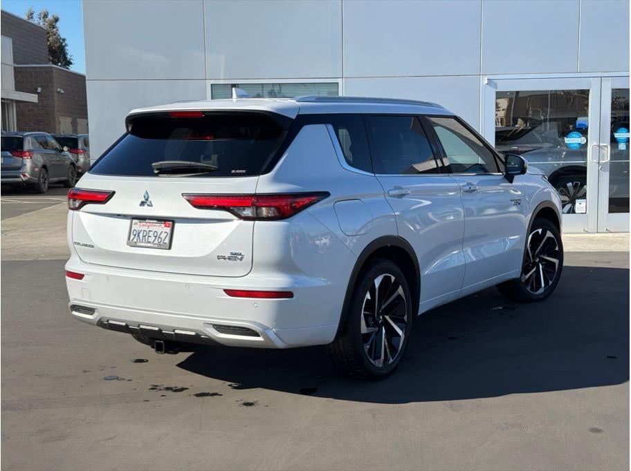 2023 Mitsubishi Outlander PHEV SEL Sport Utility 4D