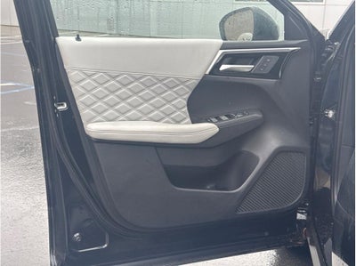 2023 Mitsubishi Outlander PHEV SEL Sport Utility 4D