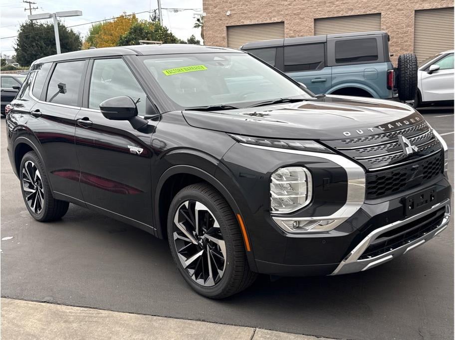 2025 Mitsubishi Outlander PHEV SE