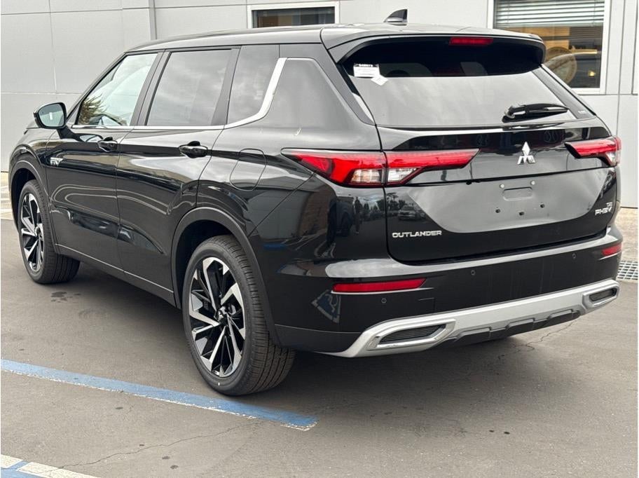 2025 Mitsubishi Outlander PHEV SE