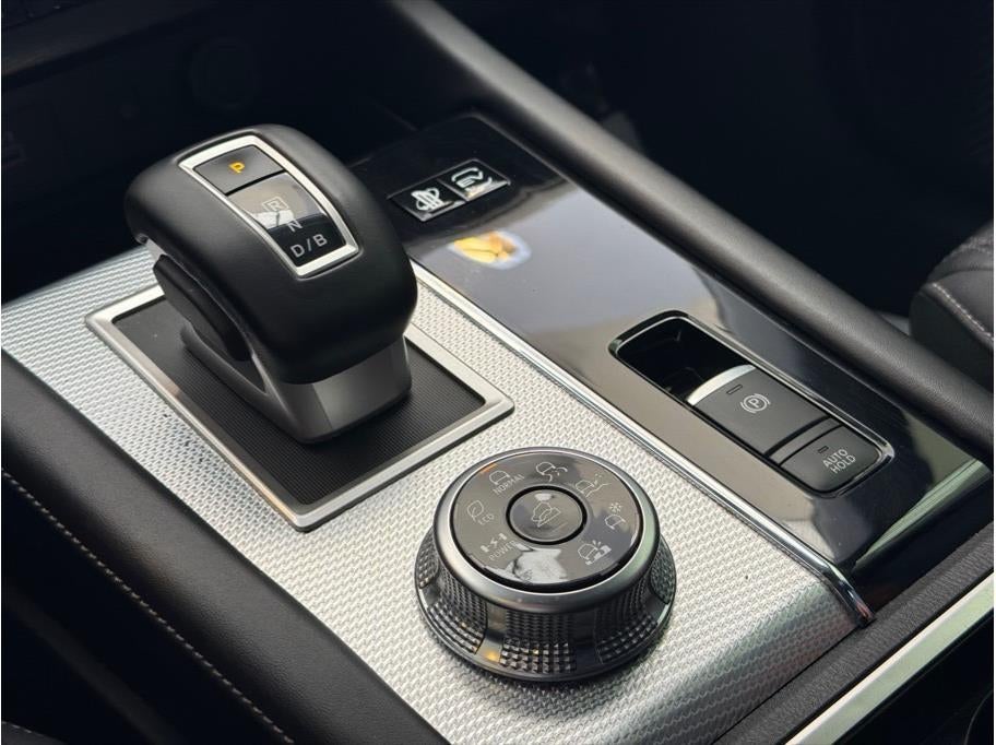 2023 Mitsubishi Outlander PHEV SEL Sport Utility 4D