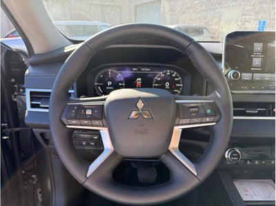 2025 Mitsubishi Outlander PHEV SE